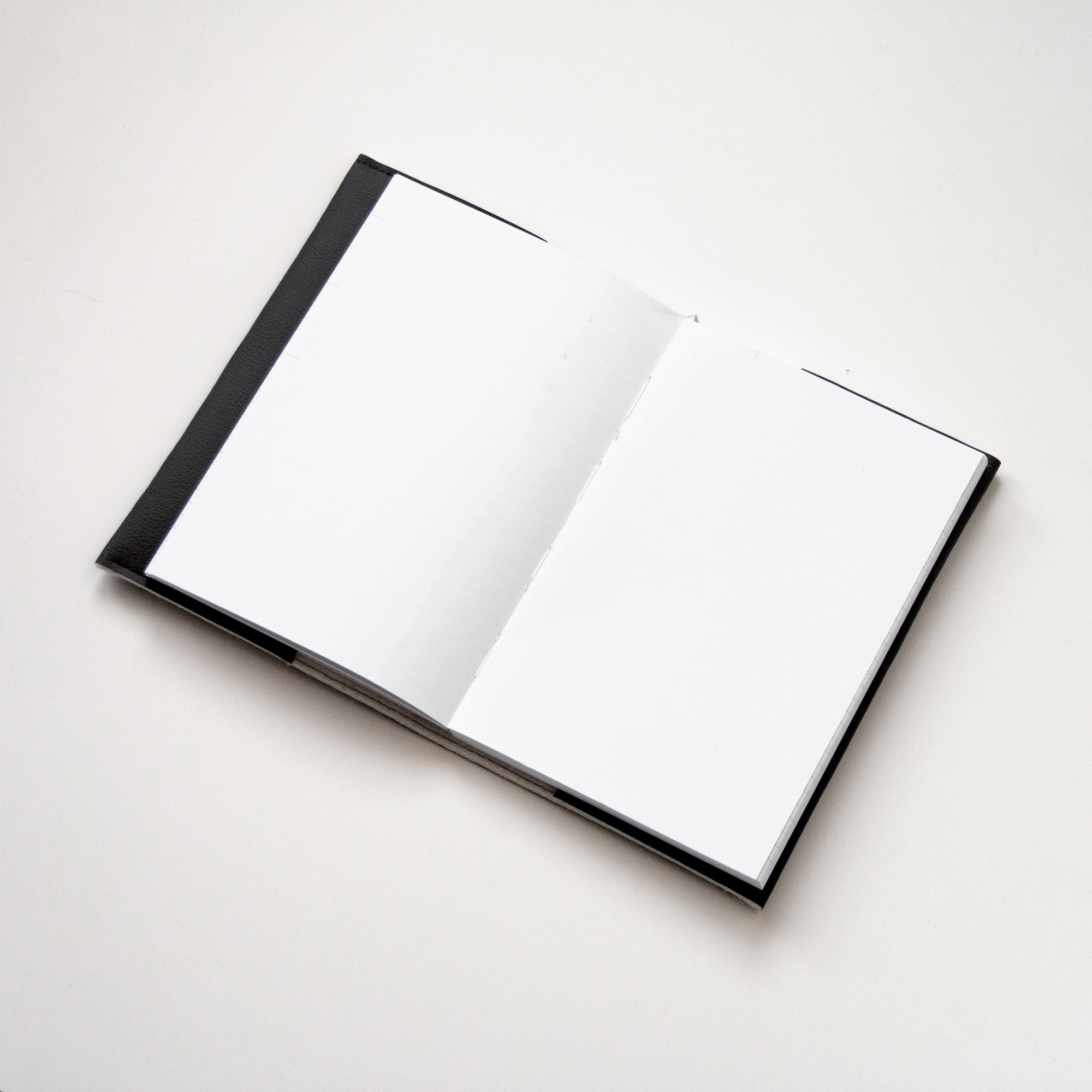Octàgon Design Plain Paper Notebook Pro inside